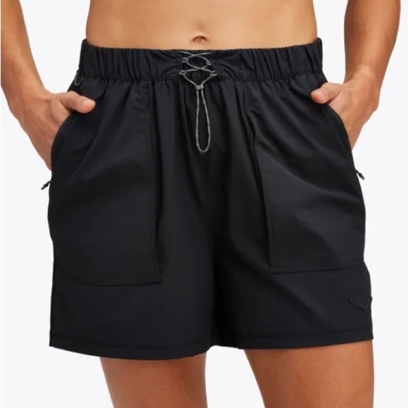 Hoka Pants - HOKA Moabi River Shorts BLACK Inseam 5.5” Size SMALL Brand New with Tags